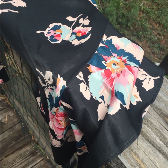 Anthropologie Elevenses evening wear culottes, printed pants, HPX2 - Picture 4 of 12